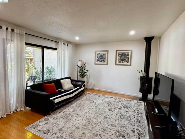 7642 Arbor Creek Circle, Dublin, CA 94568