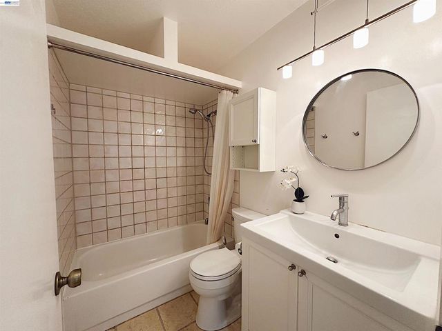 7642 Arbor Creek Circle, Dublin, CA 94568