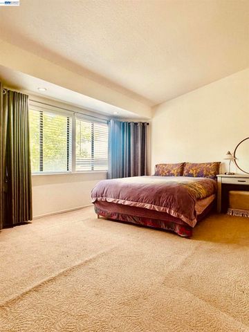 7642 Arbor Creek Circle, Dublin, CA 94568