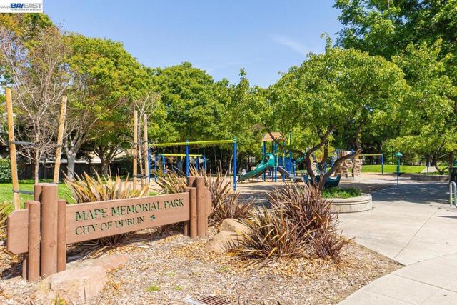 7642 Arbor Creek Circle, Dublin, CA 94568