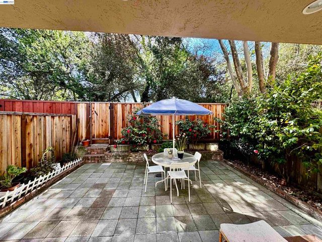 7642 Arbor Creek Circle, Dublin, CA 94568