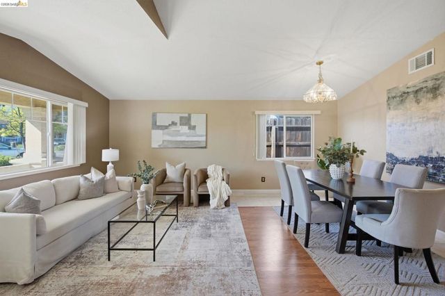 5204 Chinook Ct, Antioch, CA 94531