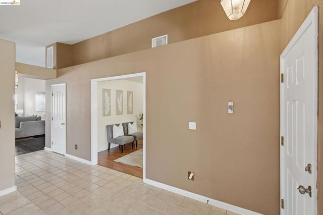 5204 Chinook Ct, Antioch, CA 94531