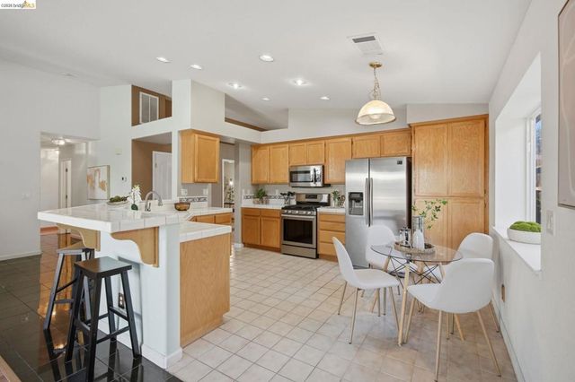 5204 Chinook Ct, Antioch, CA 94531