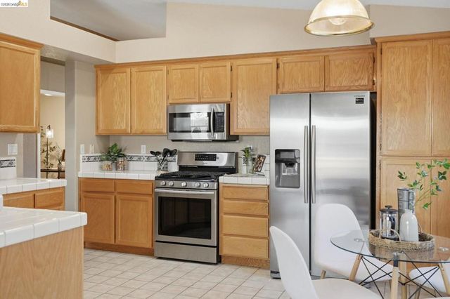 5204 Chinook Ct, Antioch, CA 94531