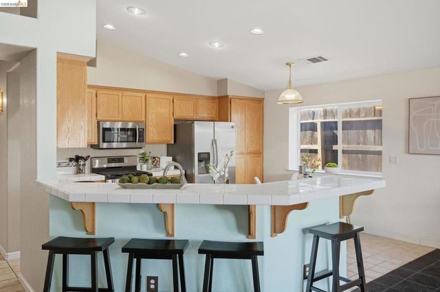 5204 Chinook Ct, Antioch, CA 94531