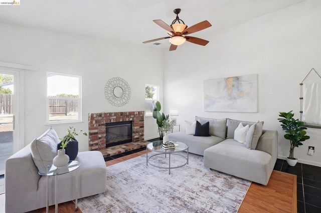 5204 Chinook Ct, Antioch, CA 94531