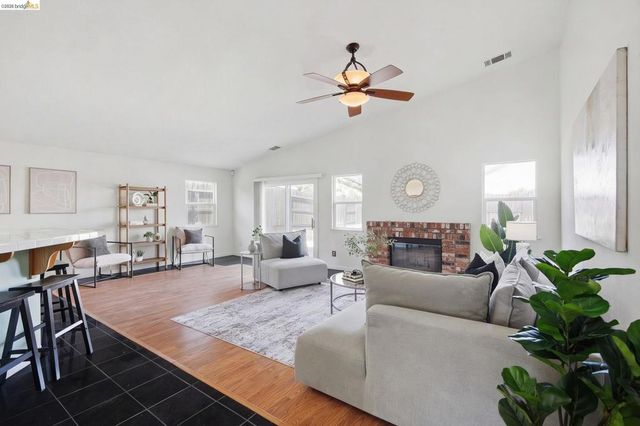 5204 Chinook Ct, Antioch, CA 94531