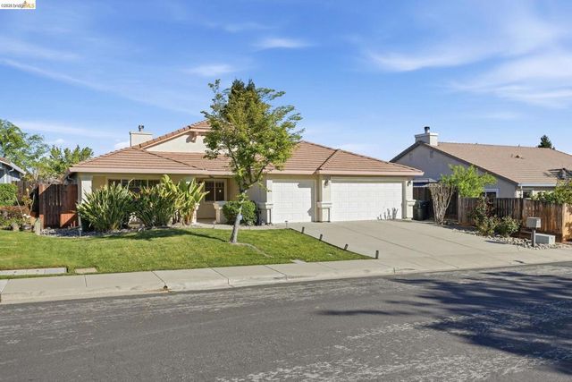 5204 Chinook Ct, Antioch, CA 94531