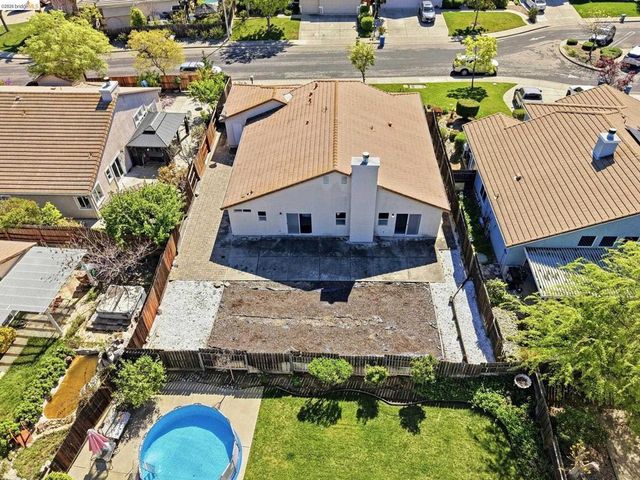 5204 Chinook Ct, Antioch, CA 94531