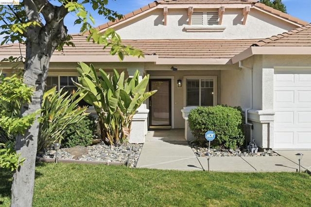 5204 Chinook Ct, Antioch, CA 94531