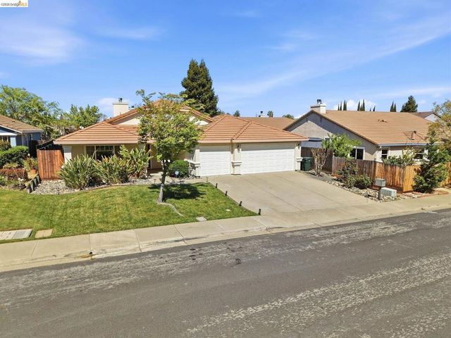 5204 Chinook Ct, Antioch, CA 94531