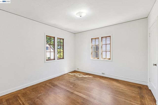 2811 Yosemite Ave, Alameda, CA 94501