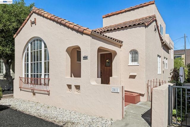2811 Yosemite Ave, Alameda, CA 94501