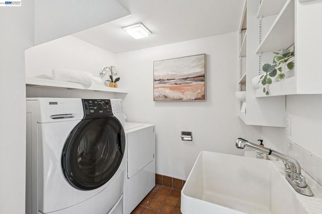 2811 Yosemite Ave, Alameda, CA 94501