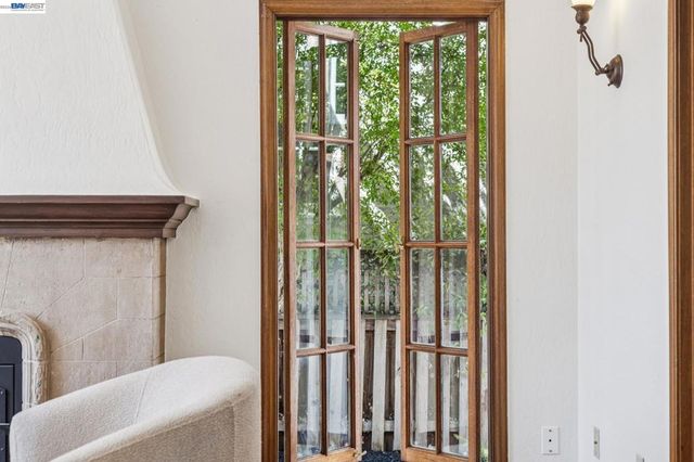 2811 Yosemite Ave, Alameda, CA 94501