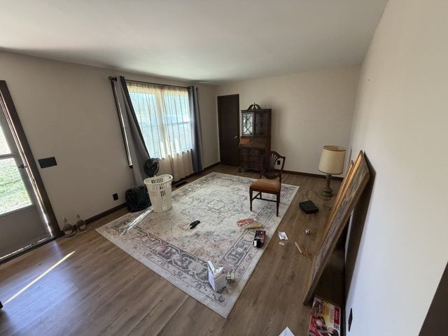 10555 New Cut Off Rd, Bon Aqua, TN 37025