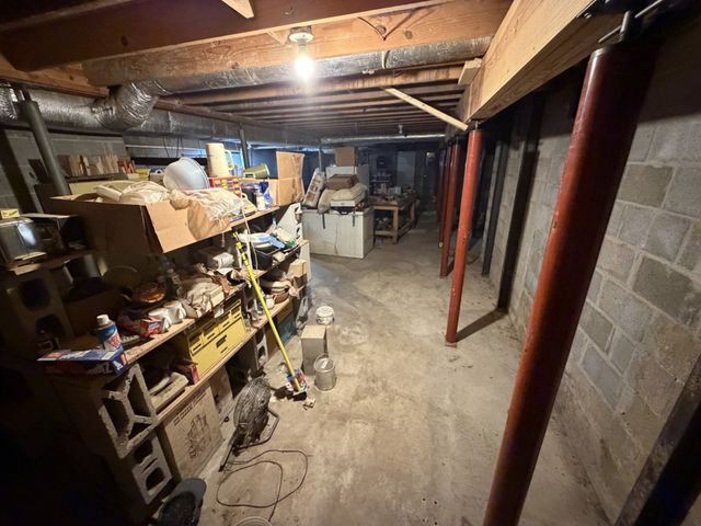 10555 New Cut Off Rd, Bon Aqua, TN 37025