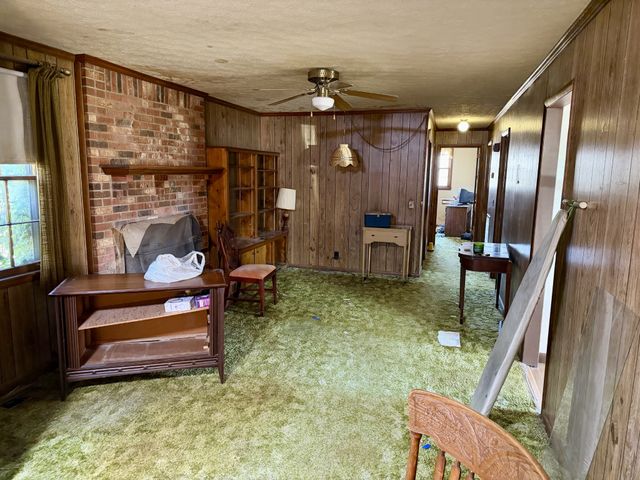 10555 New Cut Off Rd, Bon Aqua, TN 37025