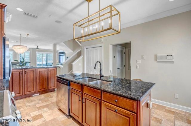 905 2ND Street N E, Jacksonville Beach, FL 32250