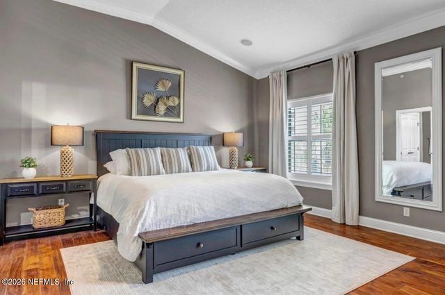 905 2ND Street N E, Jacksonville Beach, FL 32250