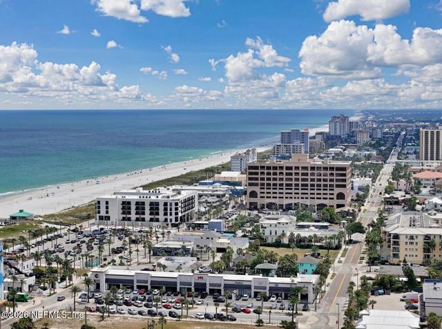 905 2ND Street N E, Jacksonville Beach, FL 32250