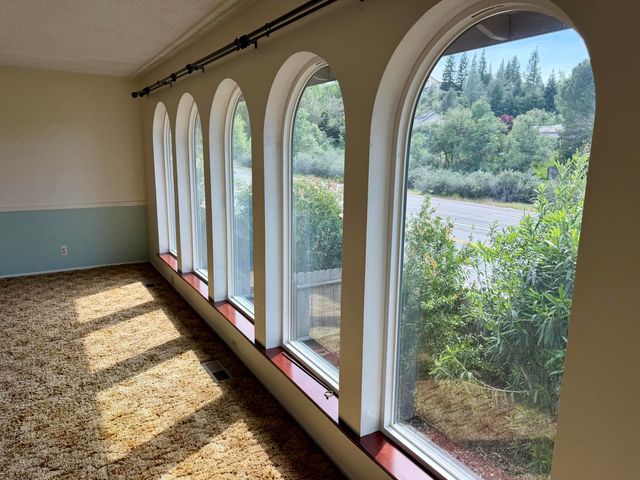 3856 Westgate Avenue, Redding, CA 96001