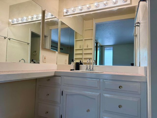 3856 Westgate Avenue, Redding, CA 96001