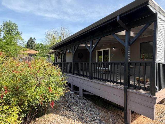 3856 Westgate Avenue, Redding, CA 96001