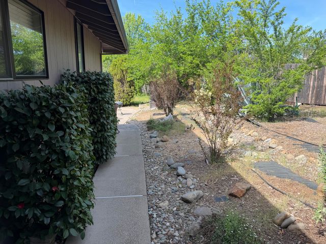 3856 Westgate Avenue, Redding, CA 96001