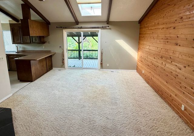 3856 Westgate Avenue, Redding, CA 96001