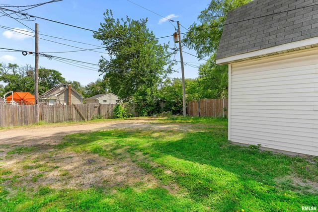 273 KOCH Street, Pekin, IL 61554