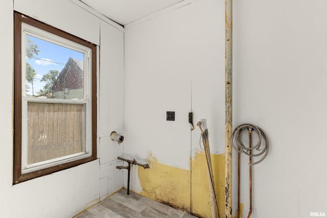 273 KOCH Street, Pekin, IL 61554