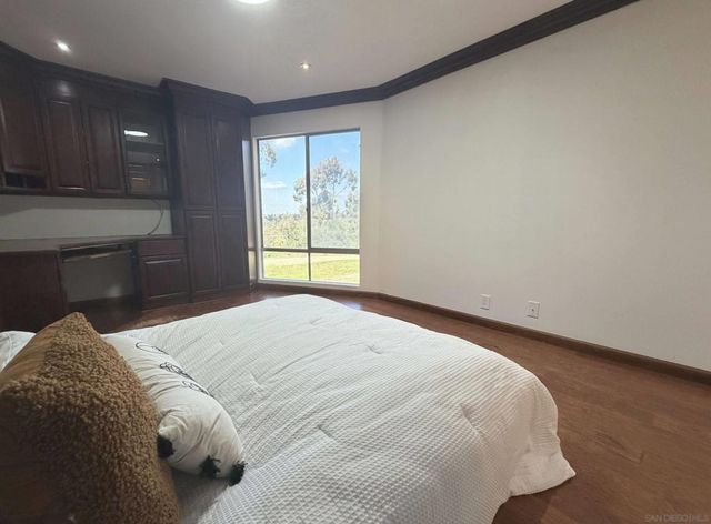 5706 Baltimore Dr 350, La Mesa, CA 91942