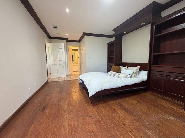 5706 Baltimore Dr 350, La Mesa, CA 91942