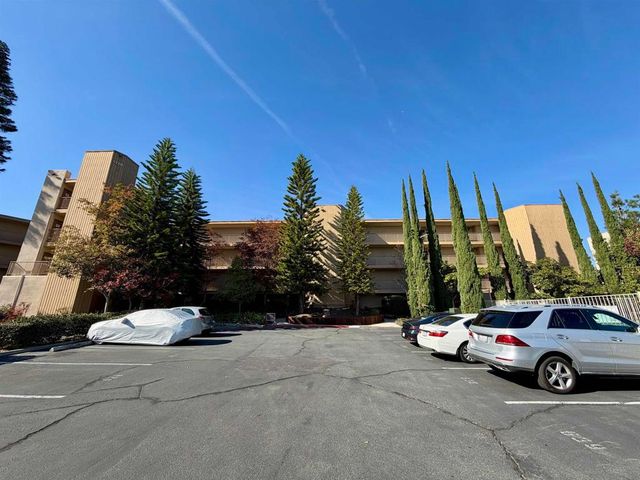 5706 Baltimore Dr 350, La Mesa, CA 91942