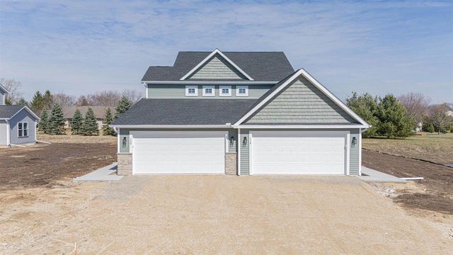 118-120 E Ash Lane, Milton, WI 53563