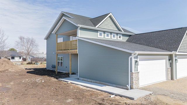 118-120 E Ash Lane, Milton, WI 53563