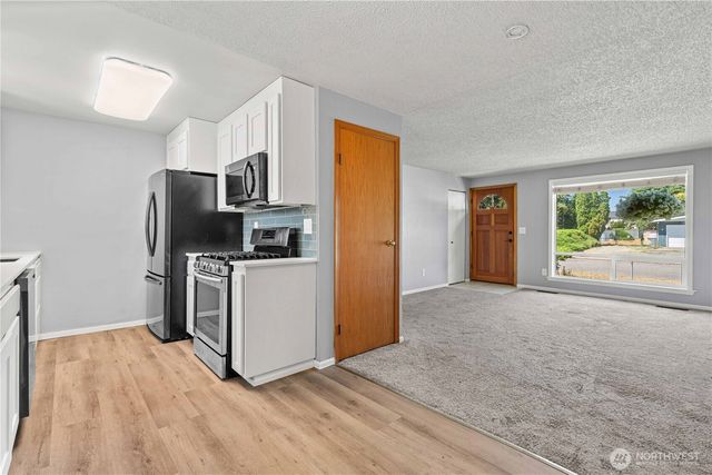 17655 SE 267th Place, Covington, WA 98042