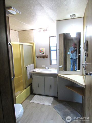 5220 176th Street SW #27, Lynnwood, WA 98037