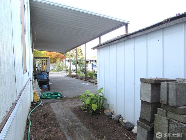 5220 176th Street SW #27, Lynnwood, WA 98037