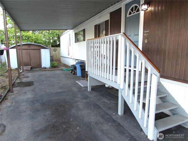 5220 176th Street SW #27, Lynnwood, WA 98037