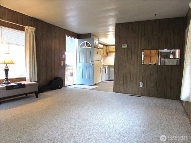 5220 176th Street SW #27, Lynnwood, WA 98037