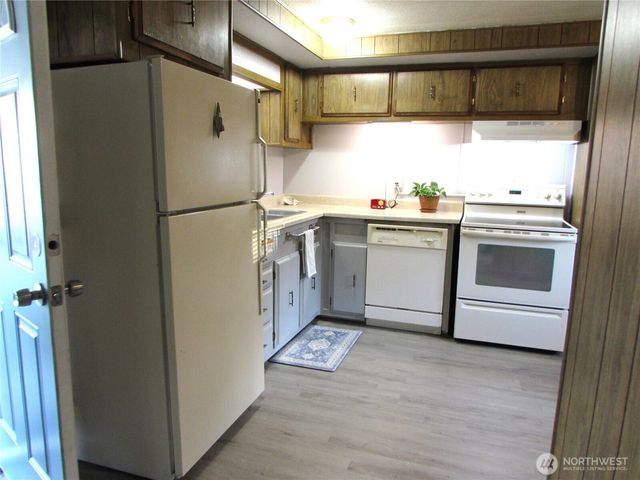 5220 176th Street SW #27, Lynnwood, WA 98037