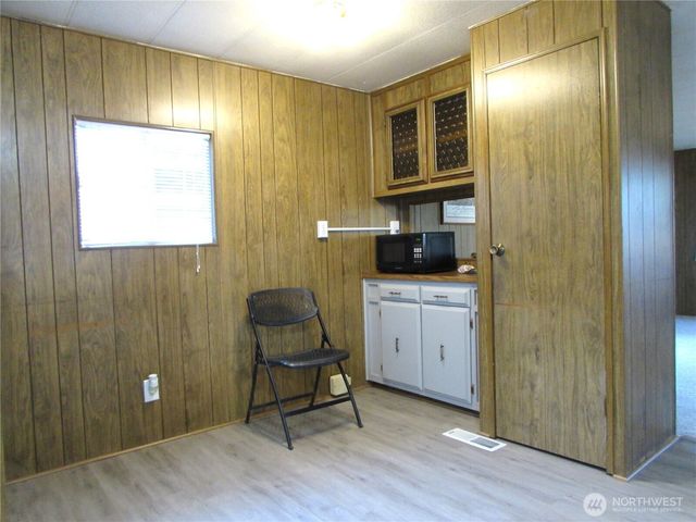 5220 176th Street SW #27, Lynnwood, WA 98037