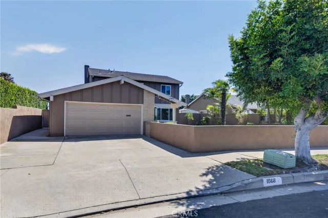 1568 Woodbury, Harbor City, CA 90710
