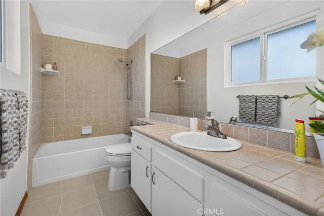 1568 Woodbury, Harbor City, CA 90710