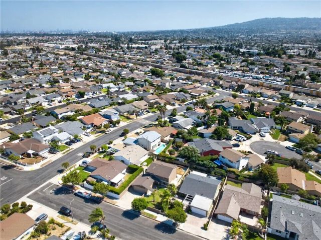 1568 Woodbury, Harbor City, CA 90710