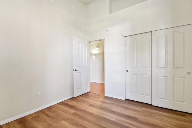 9588 Castlecave Ct, Elk Grove, CA 95758
