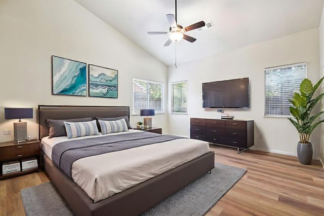 9588 Castlecave Ct, Elk Grove, CA 95758